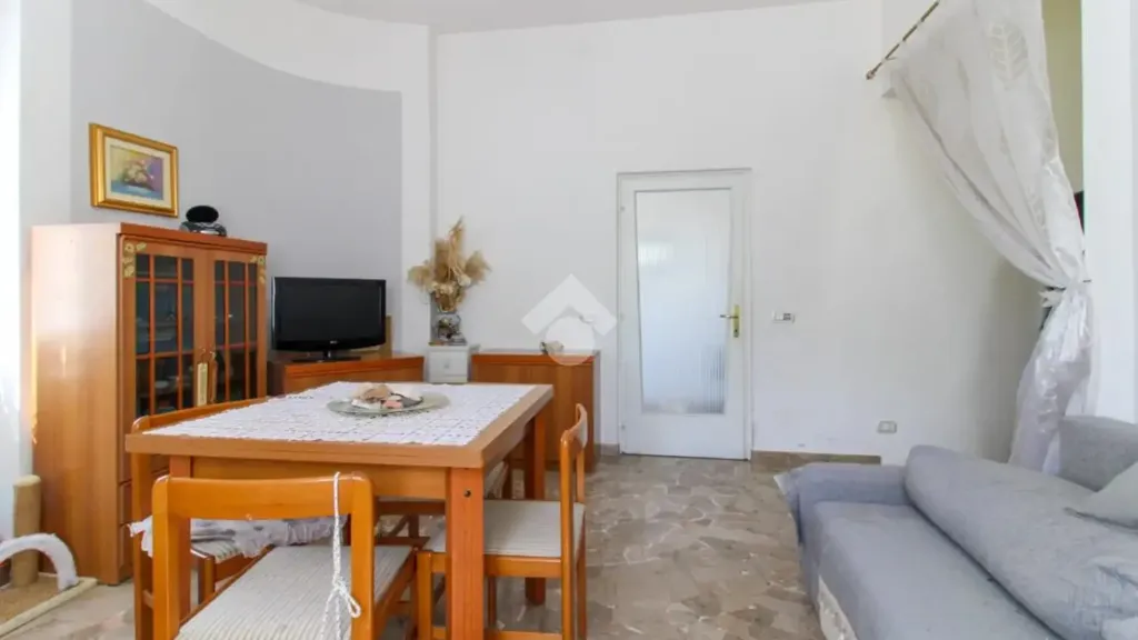 Elutuba - Bifamiliar Villa with Garden in Barghe