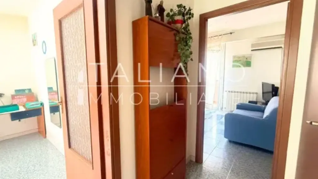 Esik - Seafront Apartment with Balcony in Milazzo