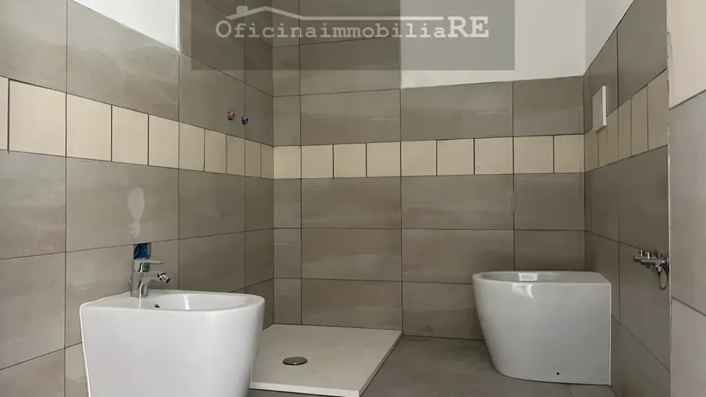 Salles de bain - Modern Penthouse with Terrace in Piove di Sacco