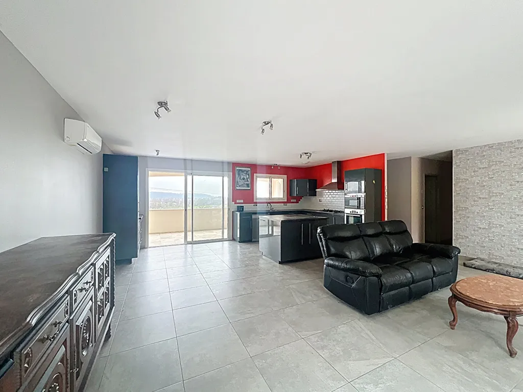 Séjour - Maison Contemporaine avec Piscine à Ledat