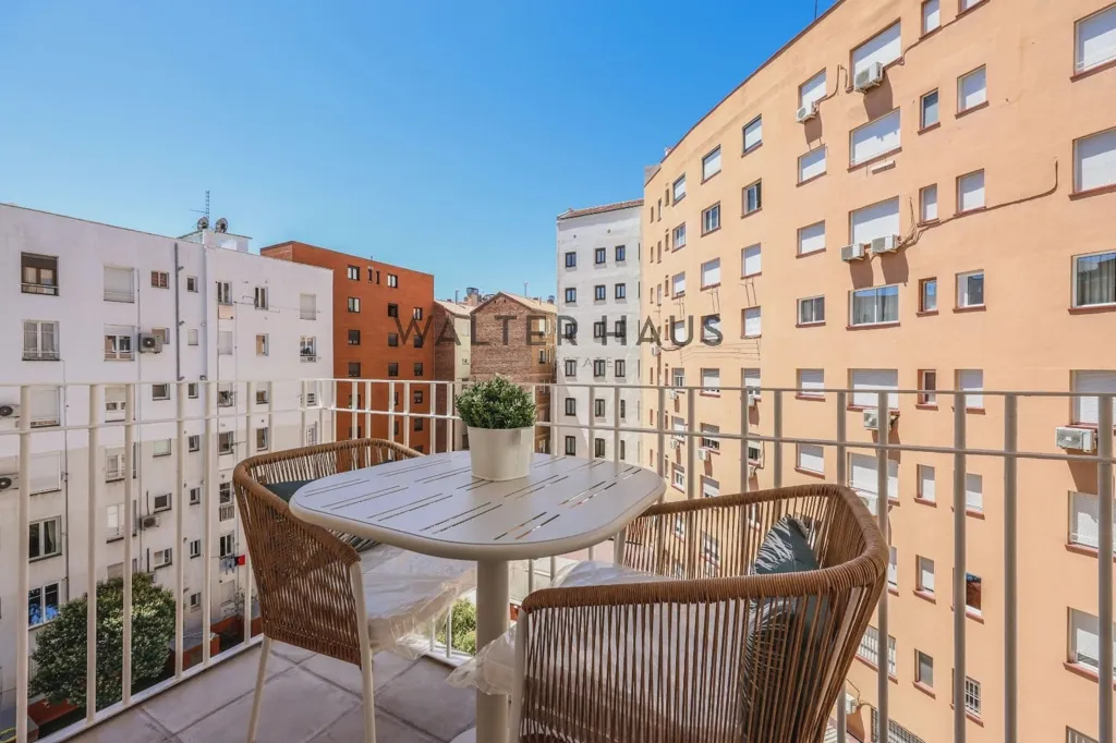 Rõdu - Renovated Flat with Lift in Salamanca