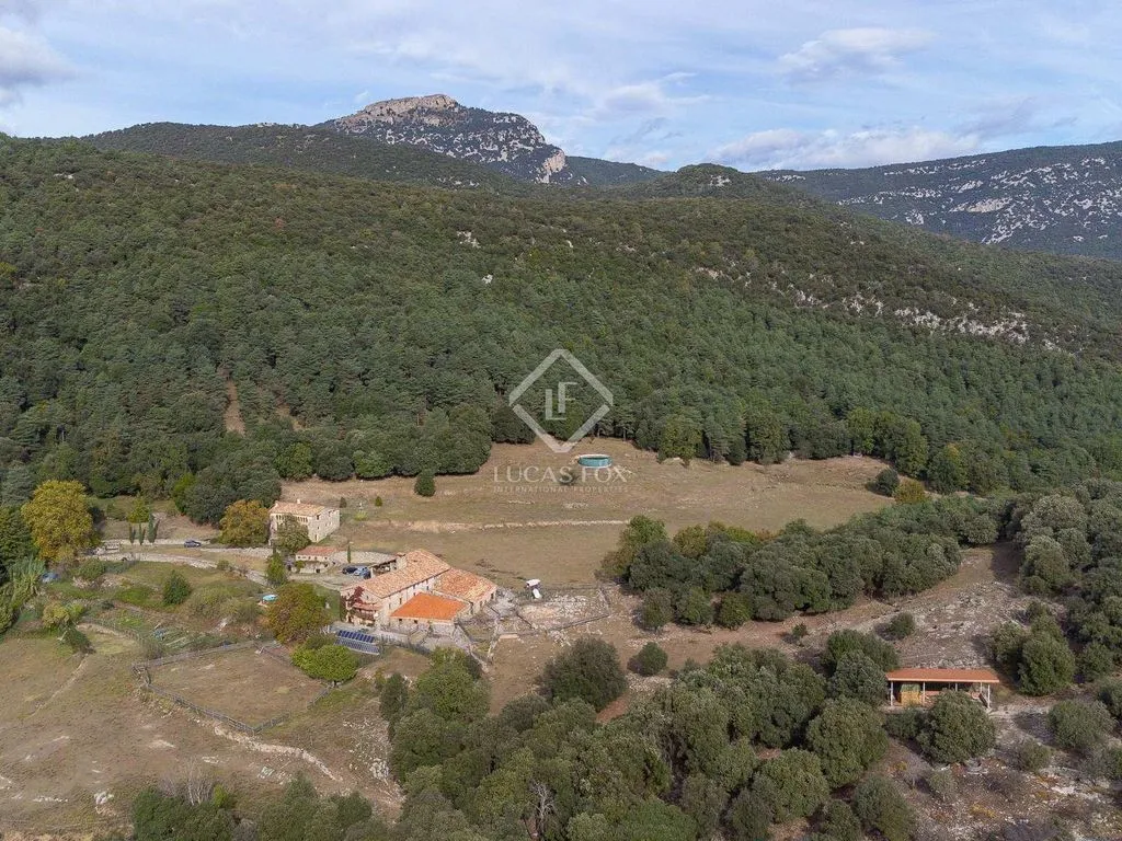 Vista aerea - Country House with Pool in Alta Garrotxa