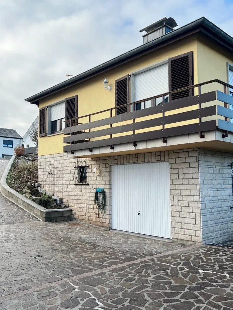 Maison 4 chambres à Feulen