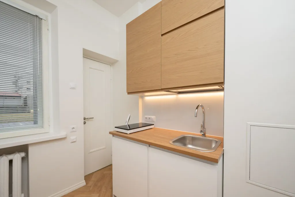 Cucina - Apartment with Private Garden in Tallinn Centre