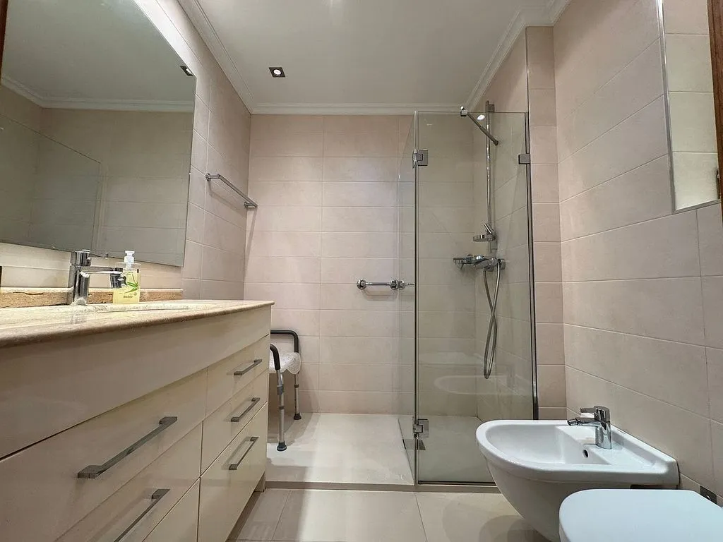 Vannitoad - Spacious Flat with Terrace in Hondarribia