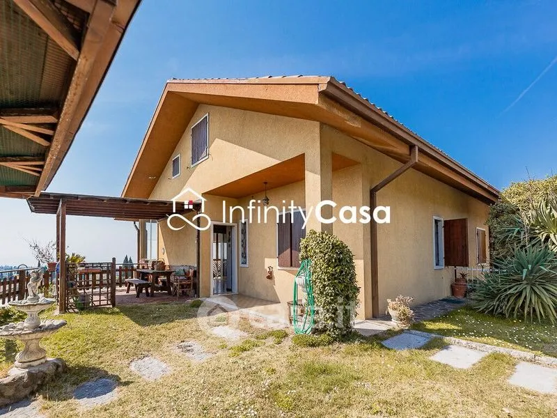 Jardin - Bifamiliar Villa with Lake View in Cavaion Veronese