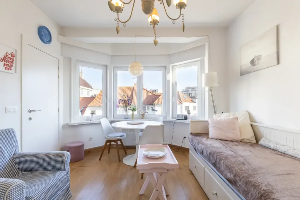 Magamistoad - Elegant Apartment with Central Location in Coxyde
