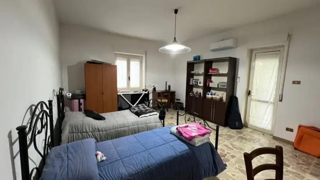 Chambres - Two-Bedroom Apartment with Balcony in Rende