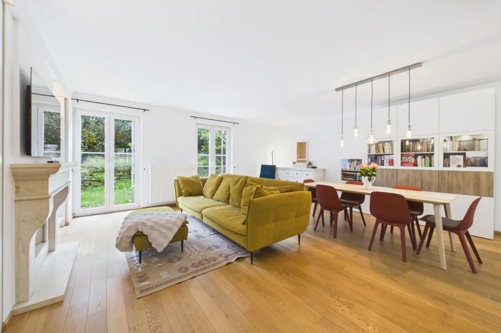 Elutuba - 3-Bedroom Apartment with Garden in Itzig
