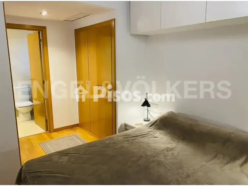 Chambres - Furnished Apartment with Balcony in Sant Martí