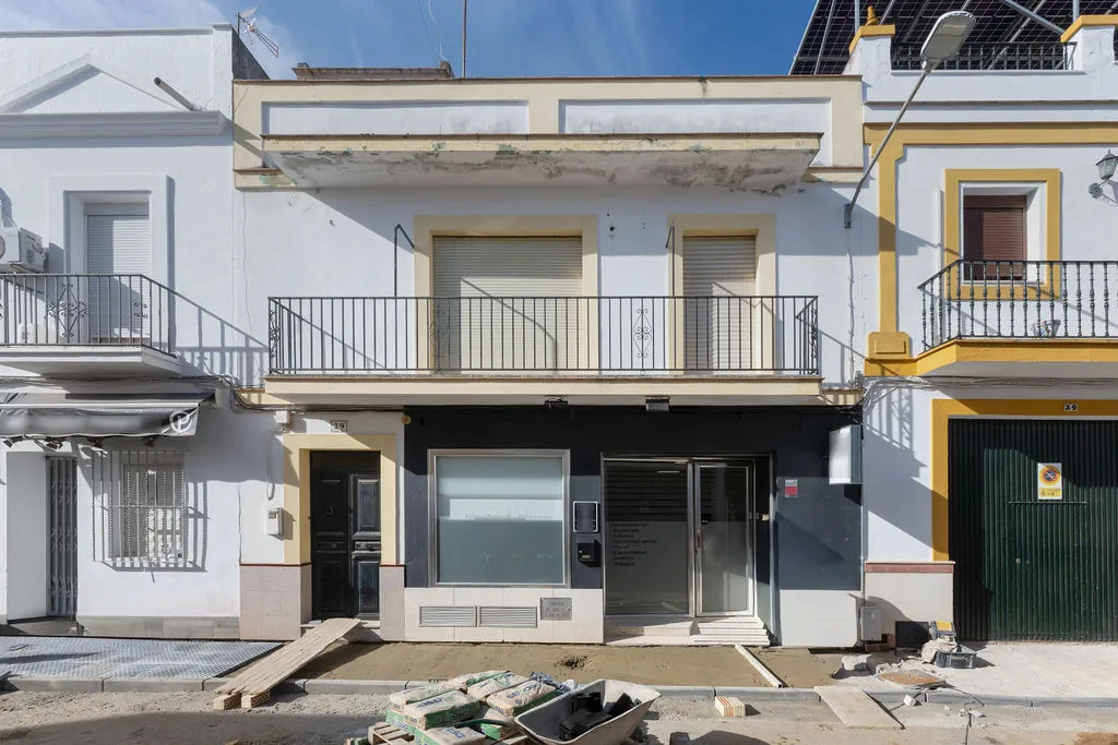 Esterno - Apartment with Balcony in Cantillana, Sevilla