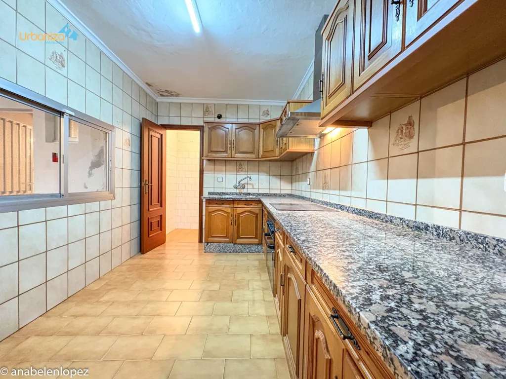 Köök - Ground Floor Flat with Patio in La Estación