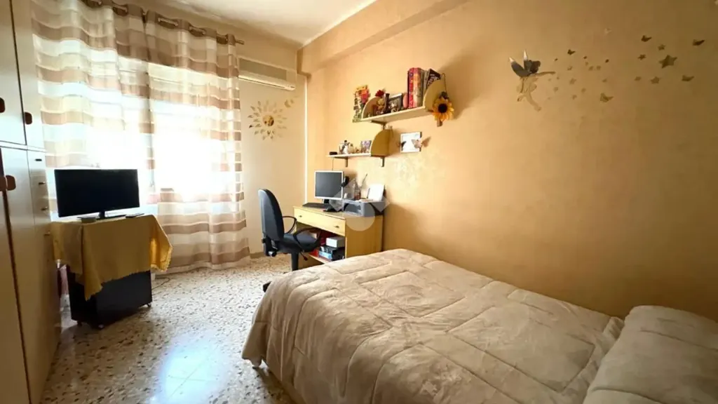 Magamistoad - 3-Room Apartment with Balcony in Palermo