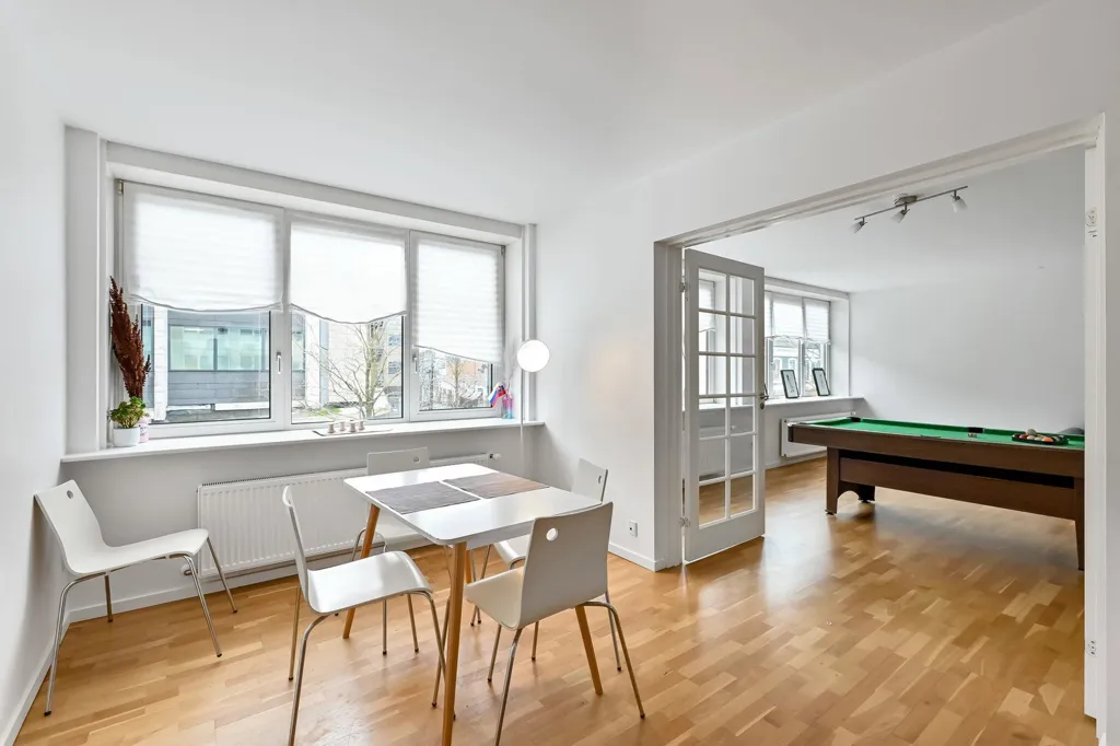 Söögituba - 3-Bedroom Flat with Terrace in Herning
