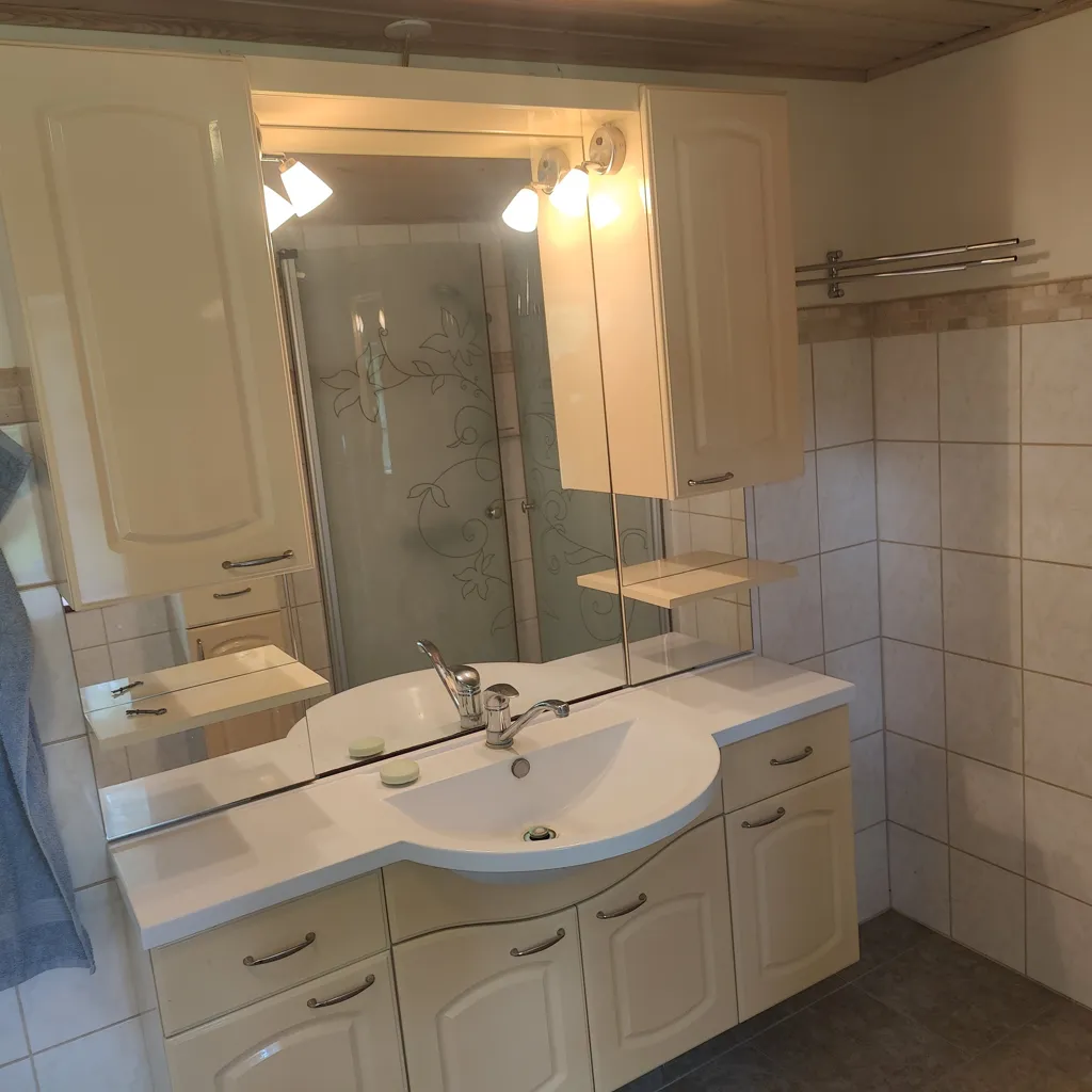 Salles de bain - Handcrafted Cottage with Unique Garden in Kielstrup