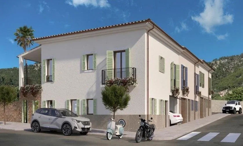 New Townhouse with Pool in Alaró