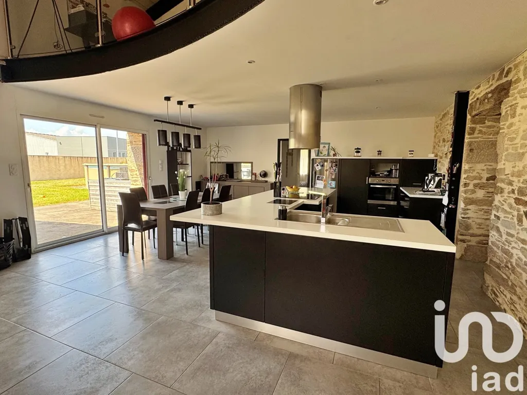 Cuisine - Maison Familiale avec Piscine à Montaigu