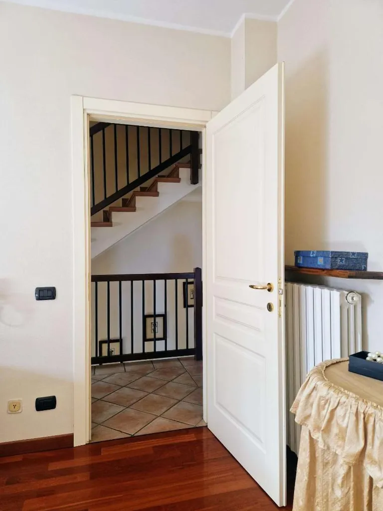 Ingresso - Corner Semi-Detached Villa with Garden in Rubiera