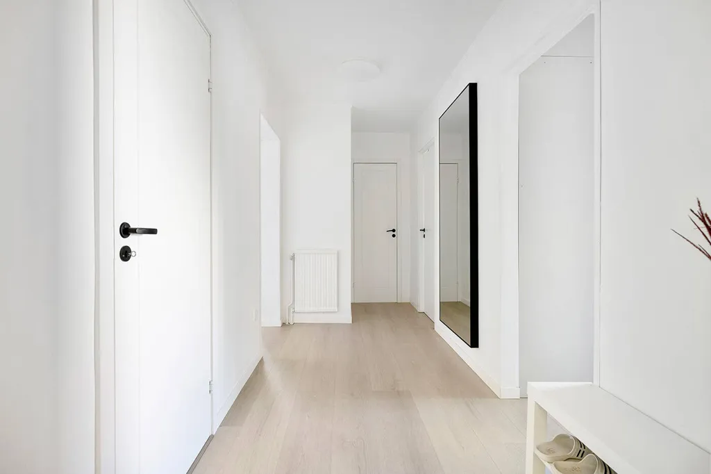 Entrée - Ground Floor Apartment with Balcony in Jakobsberg