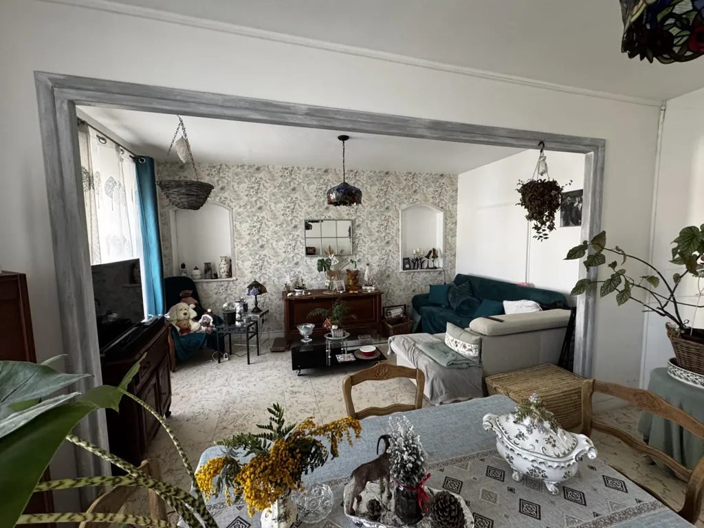 Dining Room - 3-Unit Apartment Building in Voves