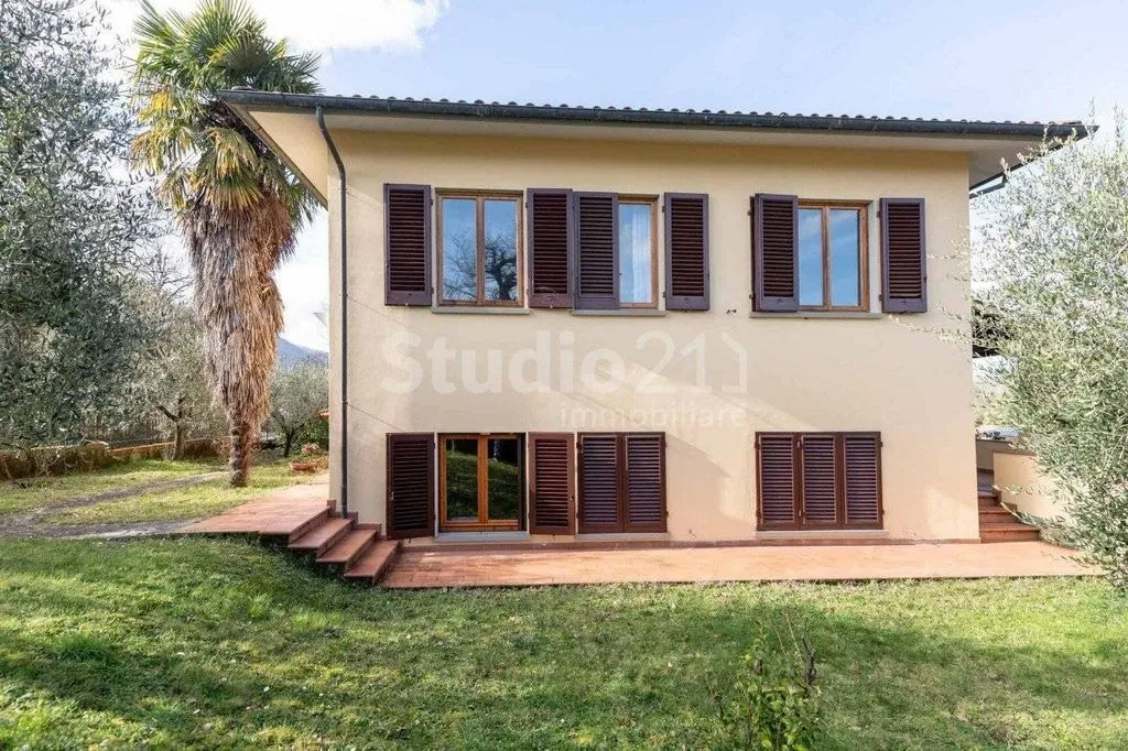 Esterno - Villa bifamiliare con piscina a Figline e Incisa Valdarno