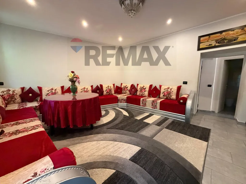 Wohnzimmer - Renovated Apartment with Balcony in Gorlago