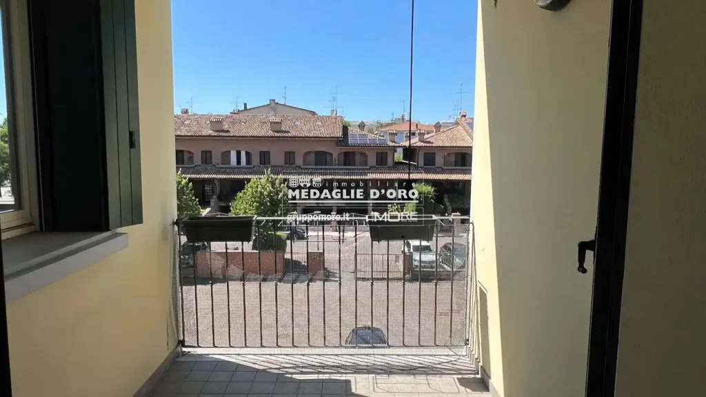 Balcon - Elegant Apartment with Terraces in Modena