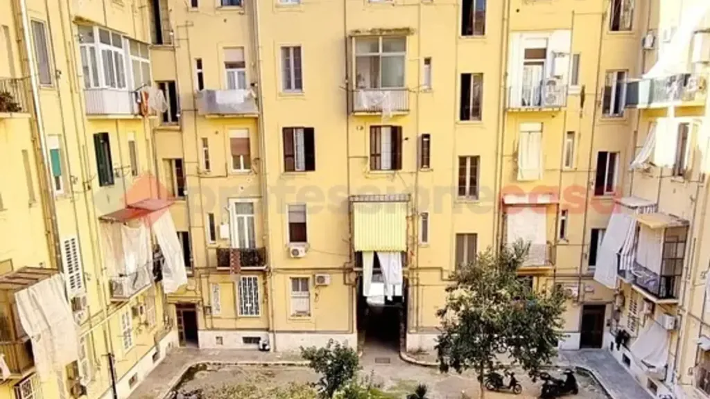 Jardin - Twin-Storey Apartment with Balcony in Bari