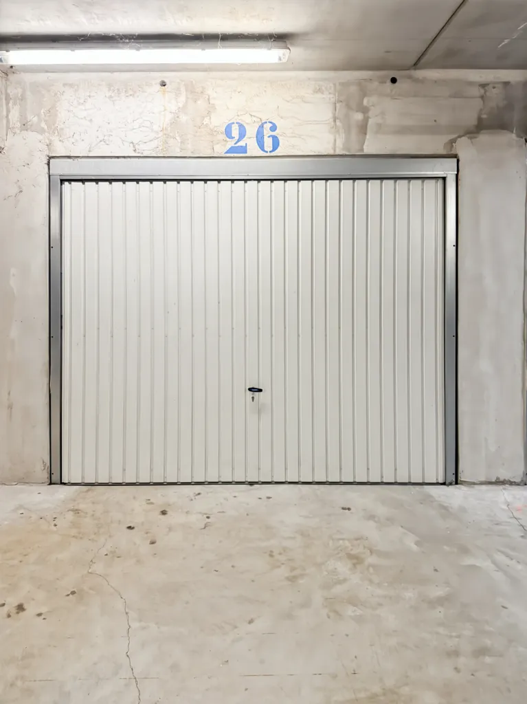 Garaaž - Recent T2 Apartment with Garage near RER A Achères