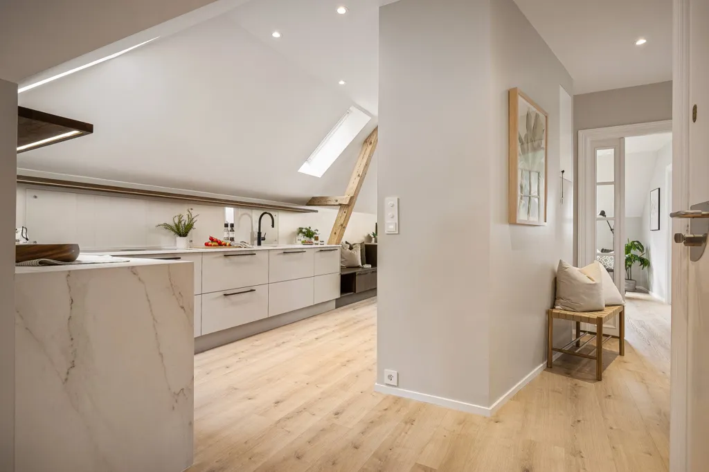 Cucina - Modernised Penthouse with Balconies in Nygårdshøyden