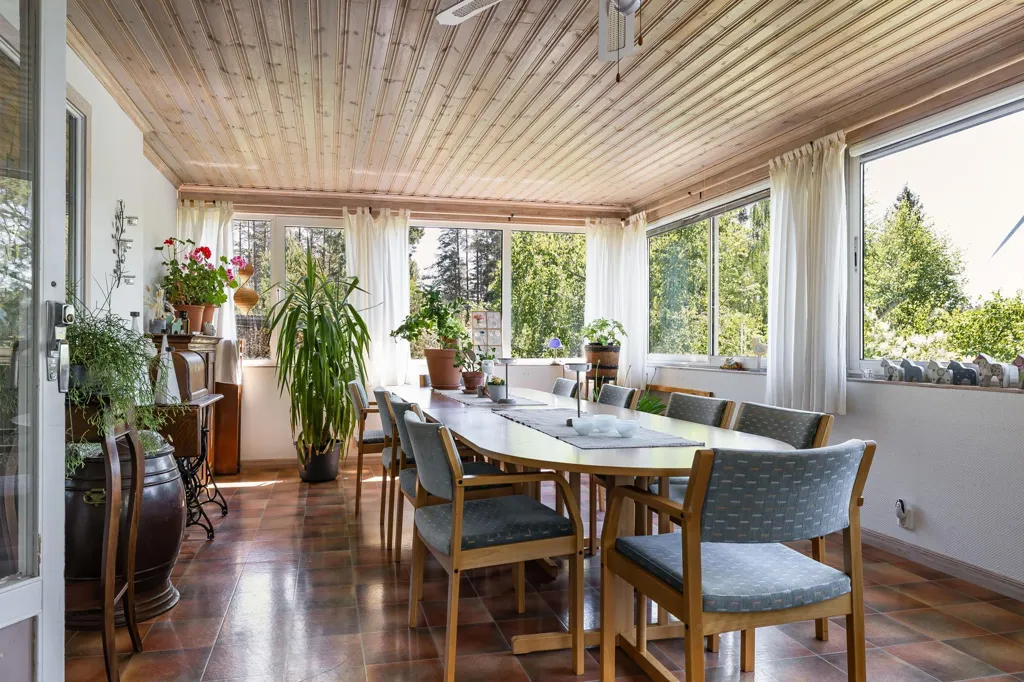 Söögituba - Suterräng Villa with Private Beach in Sandstrand