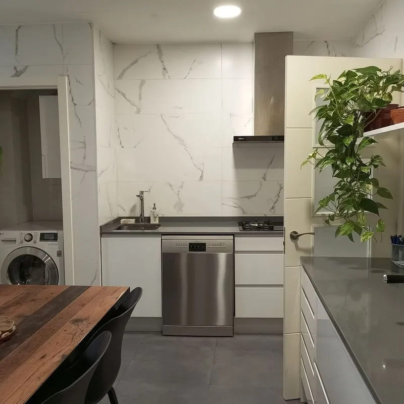 Modernised Flat with Balcony in La Magdalena
