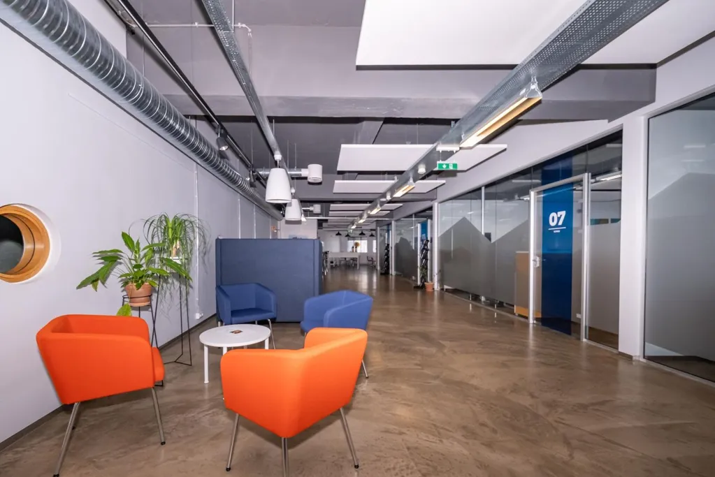 Studio - Office Space with Sea View in Reykjavik