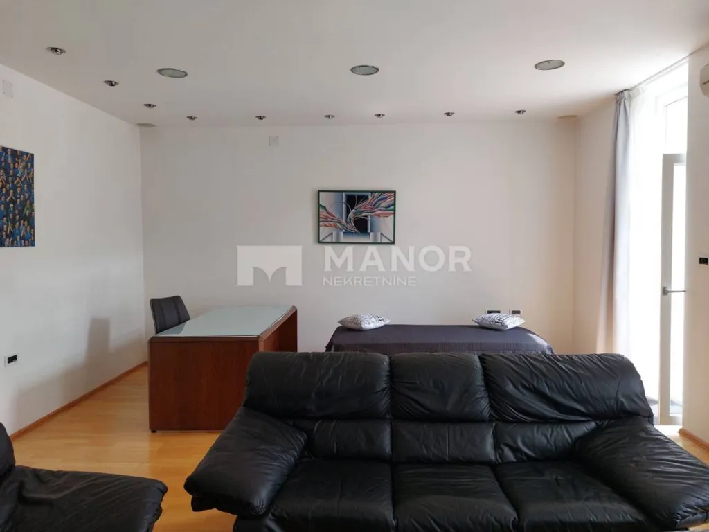 Soggiorno - Spacious Apartment with Balconies in Rijeka