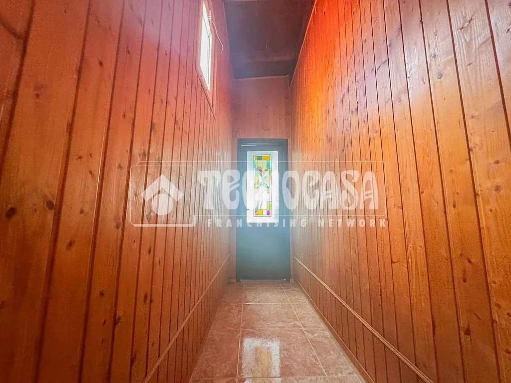 hallway_entrance