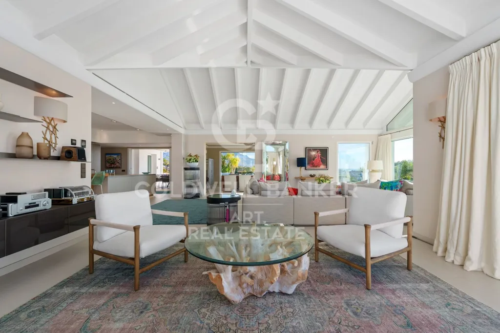 Elutuba - Contemporary Mediterranean Villa with Panoramic Views in Benahavís