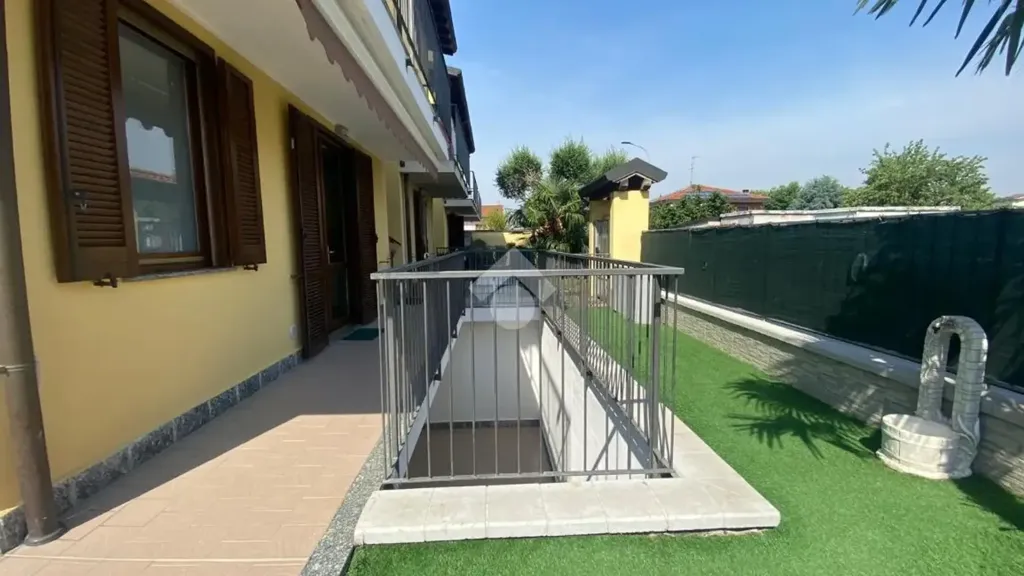Garden - Bright 2-Bedroom Apartment with Balcony in Corbetta