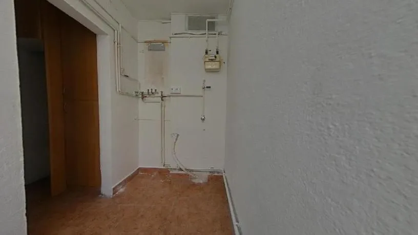 Buanderie - Family-orientated Flat with Balcony in Mataró