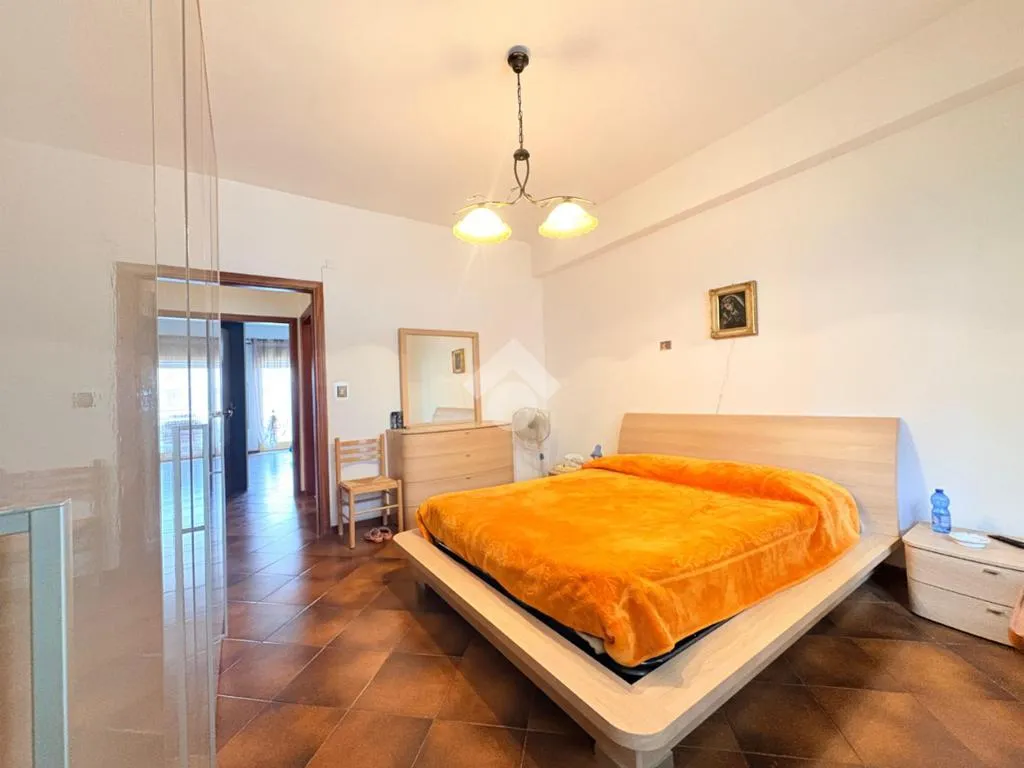 Chambres - 4-Bedroom Apartment with Balcony in Palermo