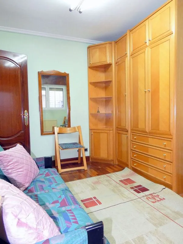 Magamistoad - Flat with Garage in Calle de Karmelo