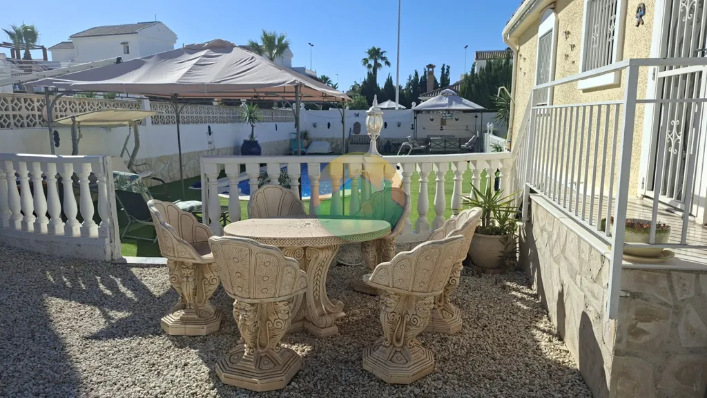 Terrazza - South-Facing Villa with Pool in Camposol