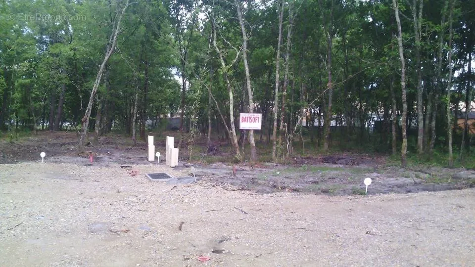 Aed - Land with Garden in Labouheyre