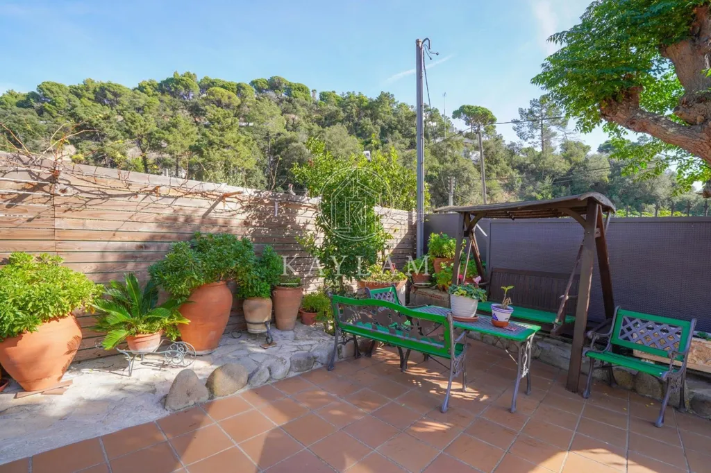 Terrass - Rustic Chalet with Pool in Canyelles