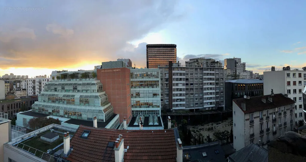 Balcon - Studio Lumineux au 6e Étage à Pantin