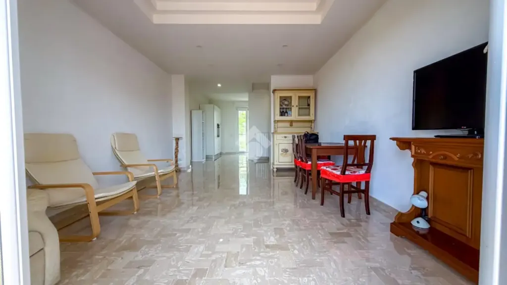 Esik - Rustic Apartment with Panoramic View in Formia