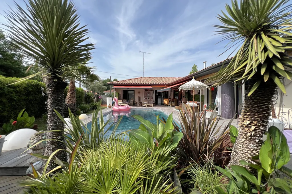 Piscine - Maison avec Piscine et Jardin au Teich