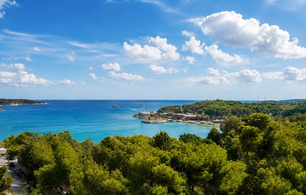 Triplex Penthouse with Pool & Riviera Views in Vouliagmeni