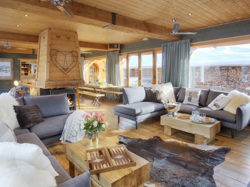 Living Room - Chalet with Ski-in/Ski-out Access in La Clusaz