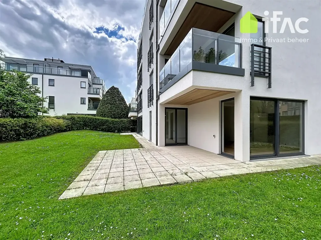 Jardin - Appartement de Plain-Pied avec Jardin Privé à Ukkel