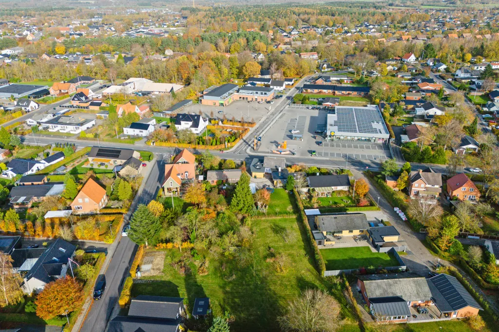 Buildable Plot with Garden in Brande